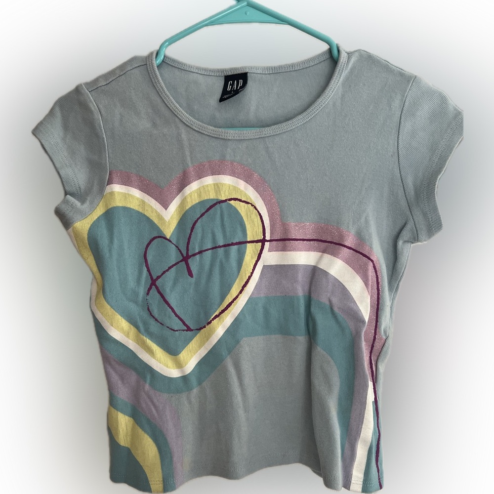 Gap Light Blue graphic heart tee